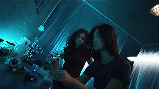 Vampired - The Last Woman On Earth 2