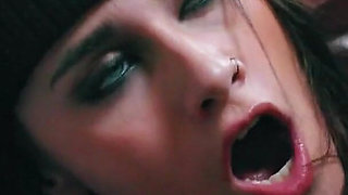 Modern-day Sins - MILF Kendra James Disciplines Teen Crook Indica Monroe by Eating Her Pussy!