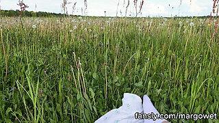 No Panties Picnic Outdoor Masturbation in Field Until I Cum