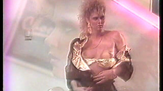 Ginger Lynn Dances