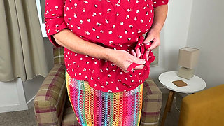 Mrs Mature Feet teasing you all 531