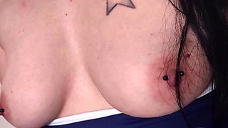 Big boob brunette masturbates on webcam