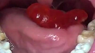 Swallowing Lots of Gummi Bears at Same Time!!