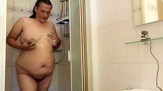 German MILF Shower Belly - chubby belly in focus