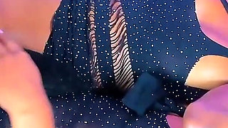 Tongue Deep in My Pussy While I Suck Her Big Clit - Contrast