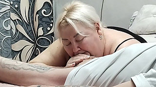 Mother-in-law Caresses My Cock with Her Mouth Until I Cum