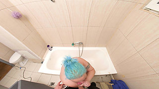 Play with Antonella Boobs in the Shower