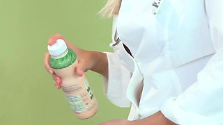 419 MILF Creamy Anal Yogurt Pee Drink Pissing in Puss