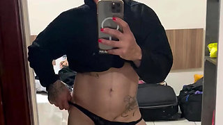 Get a fitness mommy who loves to get naked and fuck