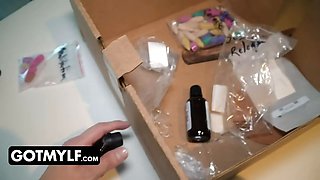 Mischievous stepson tricks his fabulous milf step-mom to plead him to stick his dick inwards her tastey twat