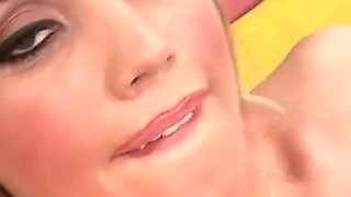 Hardcore ramming of perfect blonde babe