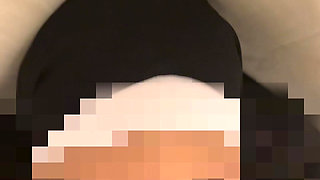 Hijabis Chick Blowjob in Toilet