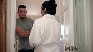 Sexy Tattooed Sweetie Vanessa Sky Gives Her Roomy Dante Colle the Tim...