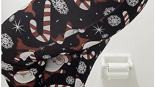 How Long Can I Hold It While Looking At The Toilet Part 10: Christmas Desperation