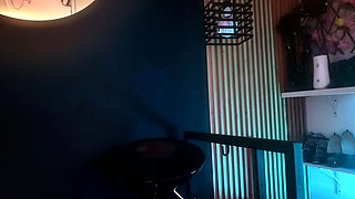 Brunette Couch Webcam Solo Fun Masturbating