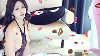 Pussy Play