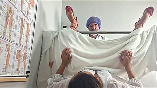 The Doctor Couldn't Oppose the Cuckold's Fianc\u00e9e!