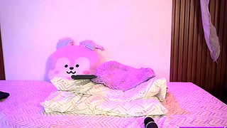 Cute blonde amateur webcam teen masturbating