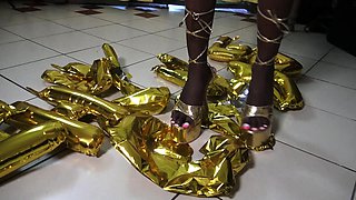 ebony pearl ballons crushing