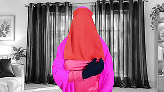 Masturbation and dirty talk by a very beautiful Indian stepmother - clear Bangla audio