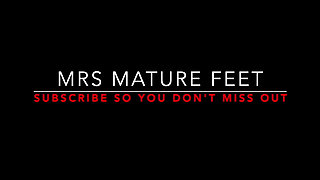 Mrs Mature Feet Strips From Everyday Clothing 416