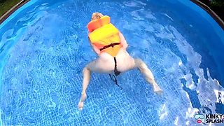 Life Jacket Vibe Play in the Pool