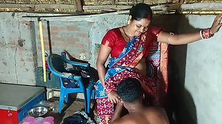 The brother-in-law fucked the neighbour Bhabhi after stripping her naked