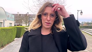 Aurrora, 23 years old, an anatomical bomb... very ambitious! - Jacquie et Michel TV