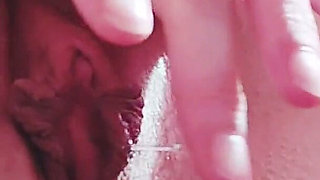 Would You Slap Your Huge Dick on It Please? Yvie Lowe - Pussy Slapping & Clit Play on Big Inner Lips (closeup / Solo)