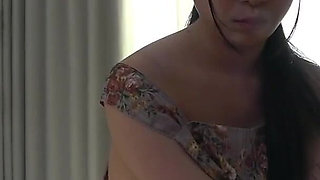 Mihina, an Office Worker Who Asked to Become Her Boss's Toy