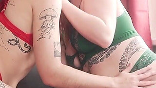 Hairy Lesbians Finger Each Other's