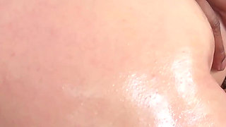 PAWG Wants a BBC up Her Ass on First Encounter