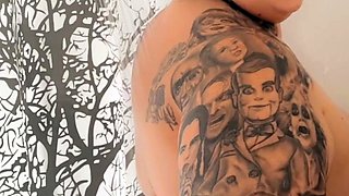 Masturbation close up Tamara big clit