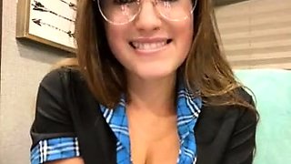 Slutty amateur flashing her big boobs in the backseat