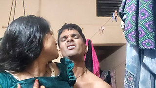 Deshi bhabhi ki chudai video hindi me