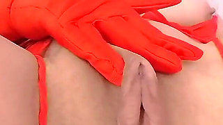 Nicole's Huge Labia POV