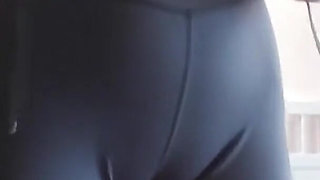 Wanna My Tight Cameltoe Getting Wet?