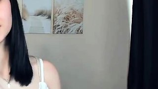 Brunette Solo Webcam Masturbation