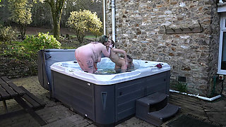 Girls Hot Tub!