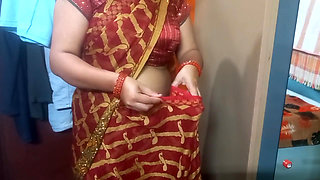 Very Beautiful Indian Bhabhi in Red Saree