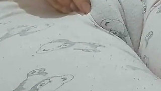 Camel Toe- Puffed Pussy- Swollen Pussy- Big Pussy- Turkish MILF- Turkish Porn- Pajamas