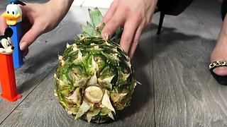 redhead bimbo teen crush cake and pee on it